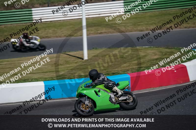 enduro digital images;event digital images;eventdigitalimages;mallory park;mallory park photographs;mallory park trackday;mallory park trackday photographs;no limits trackdays;peter wileman photography;racing digital images;trackday digital images;trackday photos